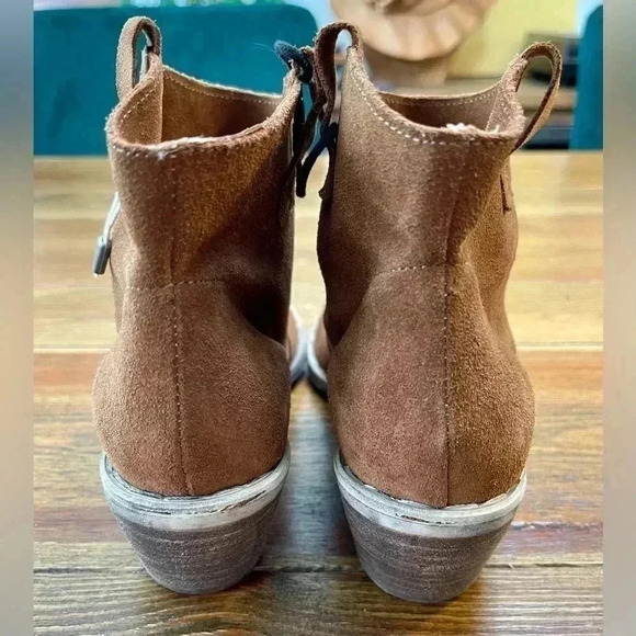 Made in Italy - Unlace | Western Suede Ankle Boot | Women’s 6 - Picture 2 of 4